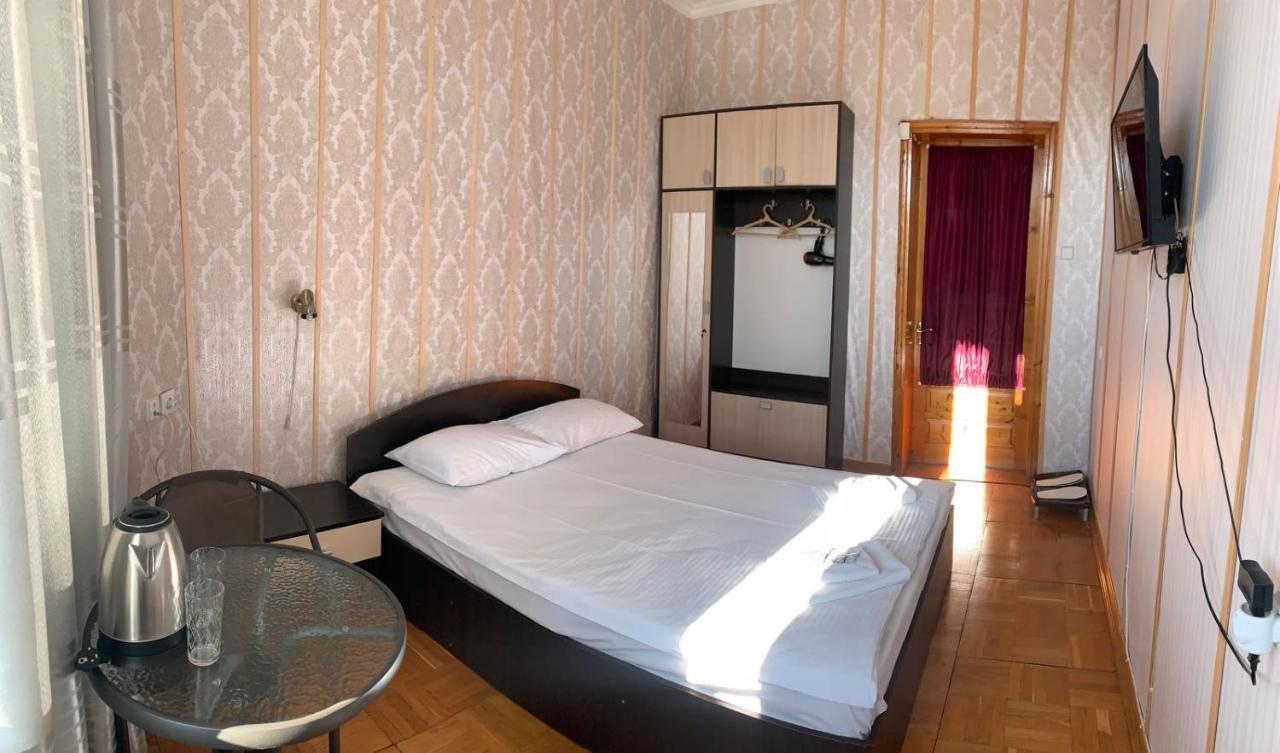Mini-Hotel Sakvoyage Chernivtsi Exterior foto